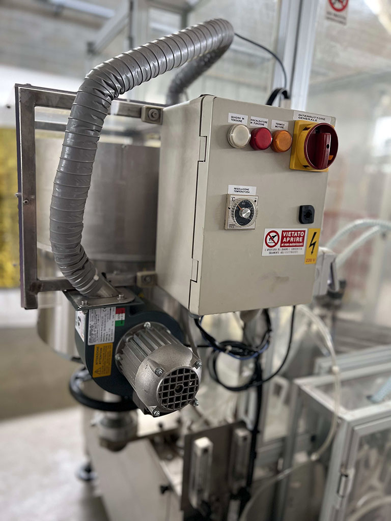 filling-capping-machine-bottles-mar-m39-used-2