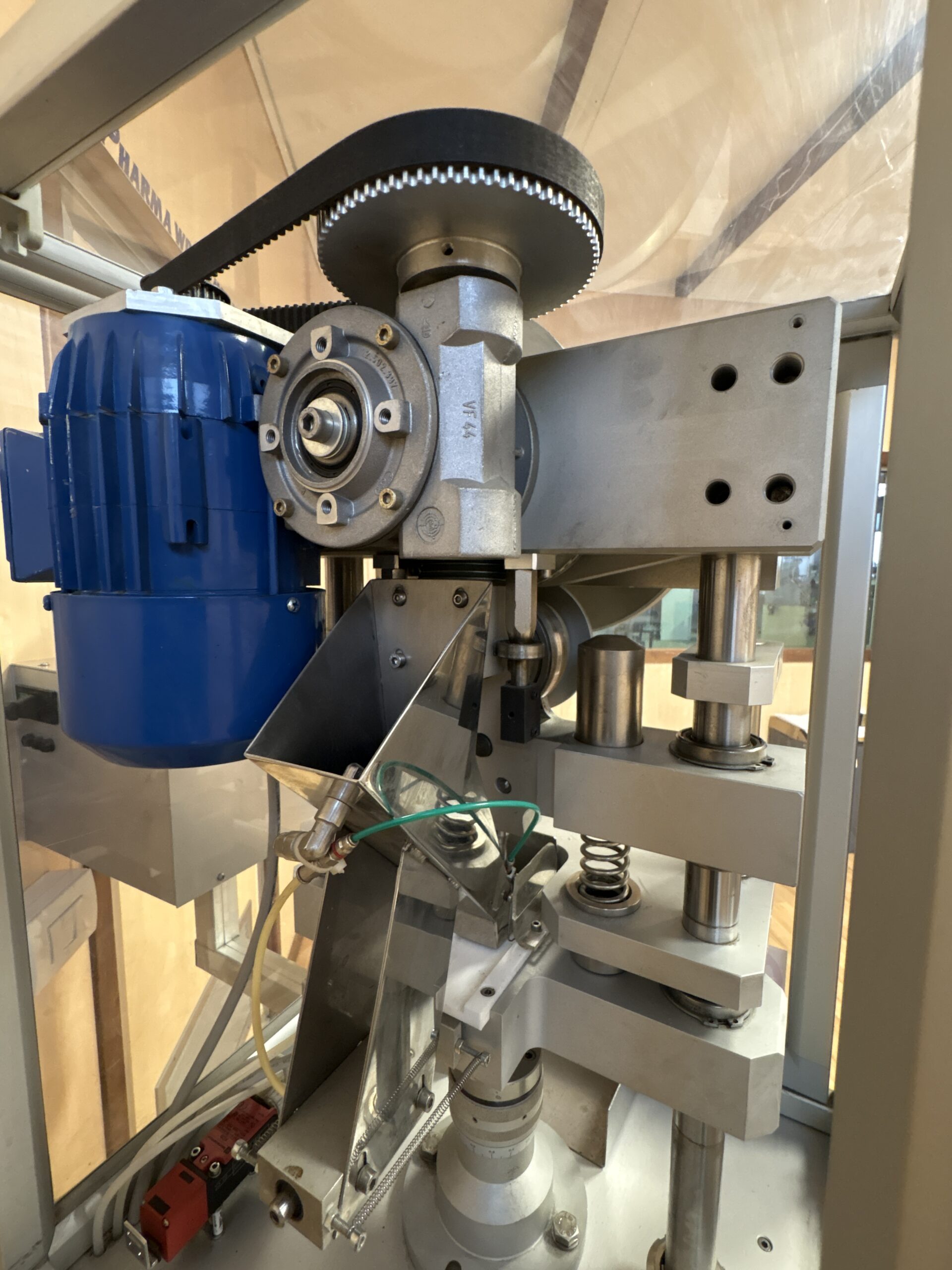 tablet-press-multipharma-ac2-used-7