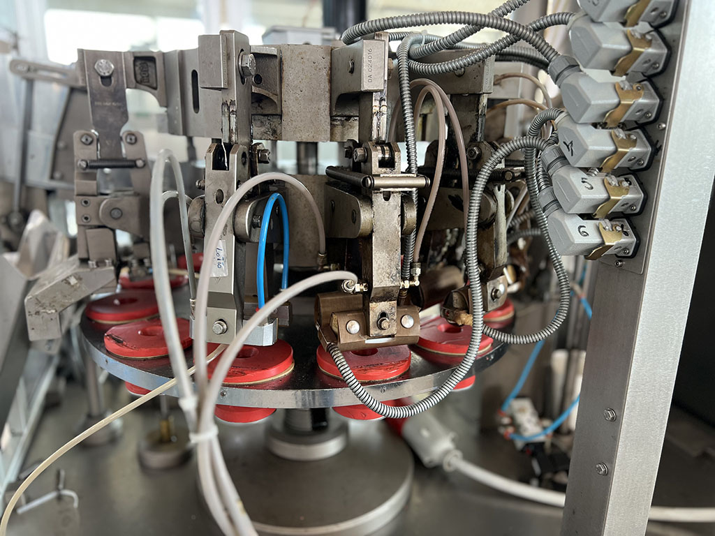 tube-filling-machine-tonazzi-colibrì-801n-used-5