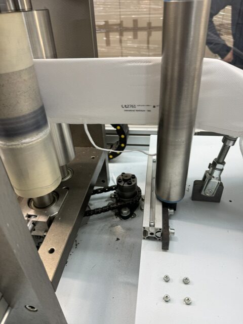 face-mask-machine-used-6
