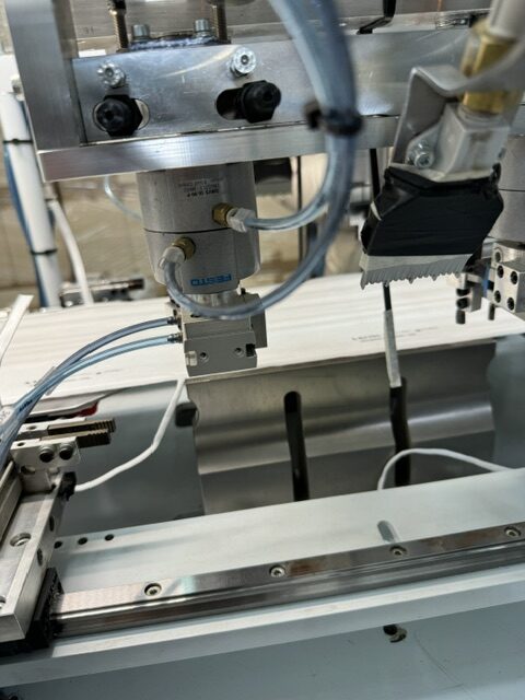 face-mask-machine-used-8